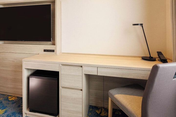 Room 16 of 39