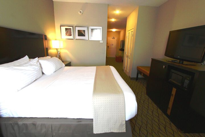 Room 8 of 51