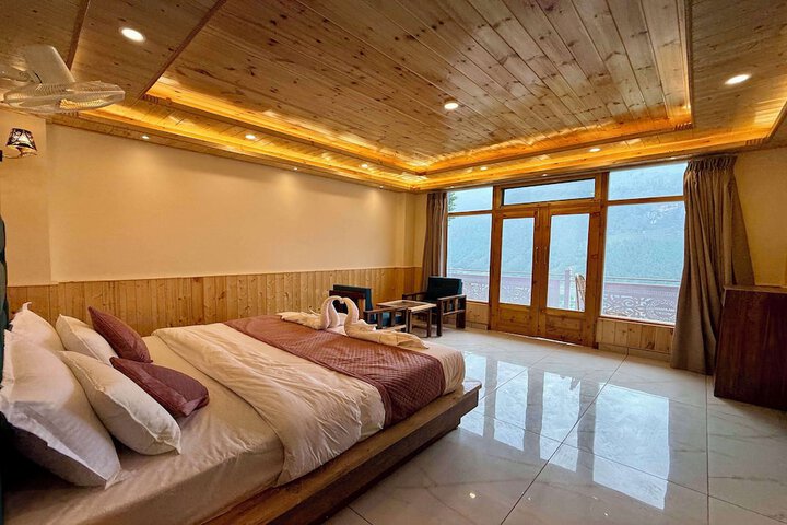 Room 10 of 39