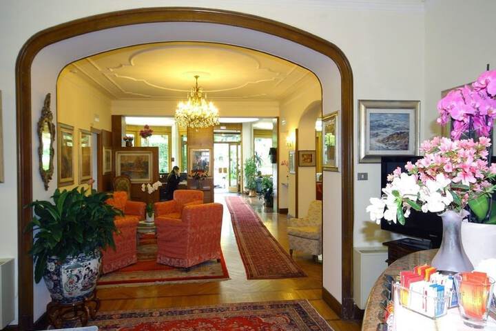 Hotel Interior 4 of 45