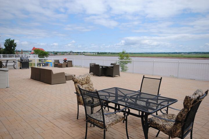 Terrace/Patio 15 of 16