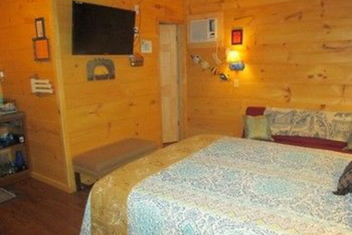 Little Easy Cabins