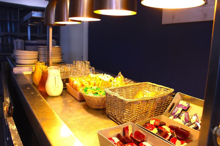 Breakfast/Coffee Service 92 of 106