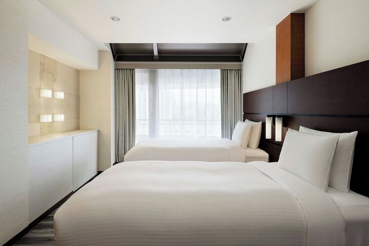 Room 21 of 63