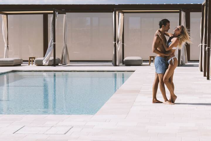 Hotel 86 of 104