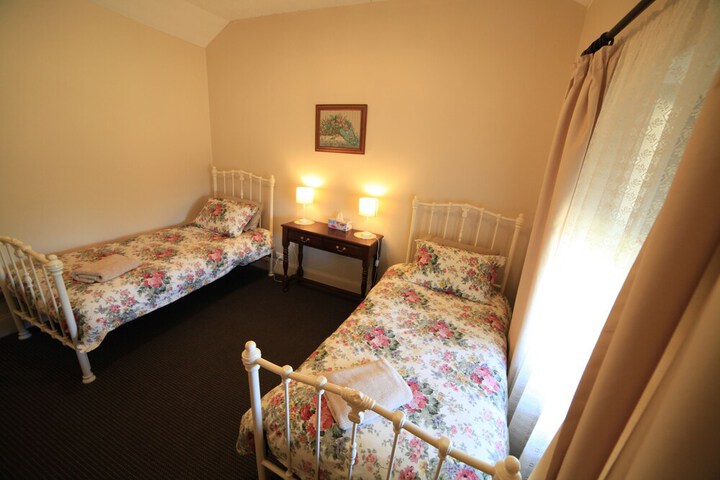 Room 4 of 15