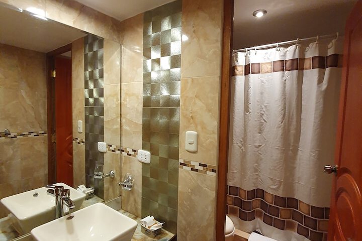 Room 65 of 83