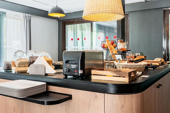 Dining Photos