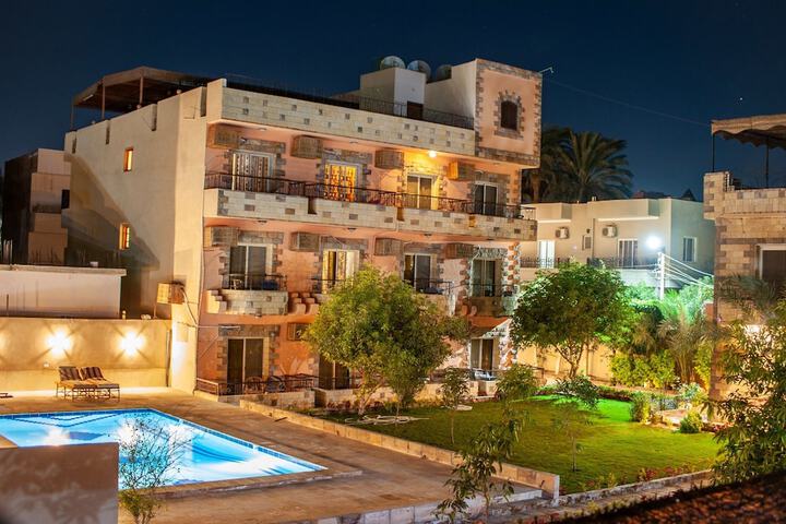 Image of New Memnon Hotel