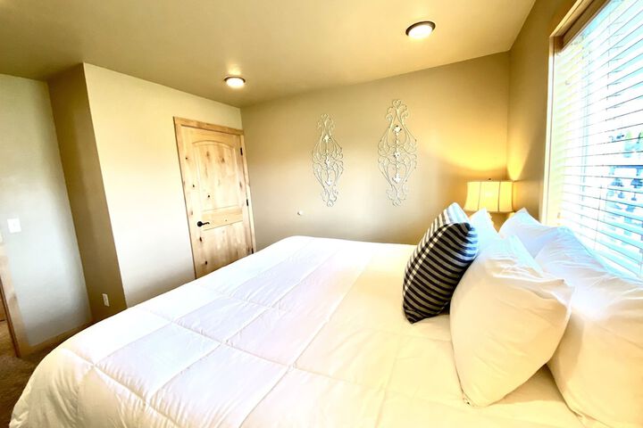 Room 84 of 426