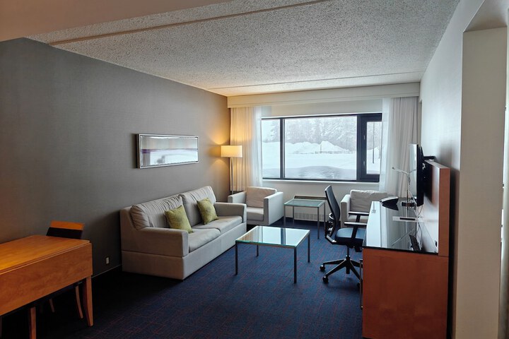 Room 21 of 46
