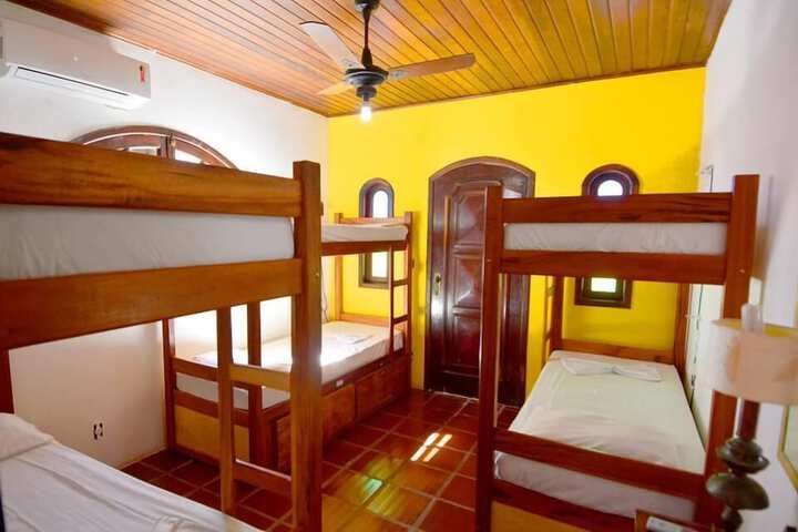 Room 4 of 36