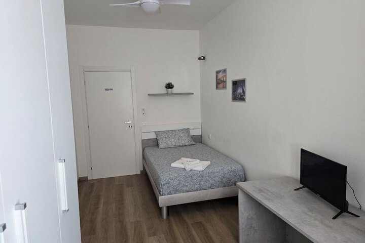 Room 3 of 13
