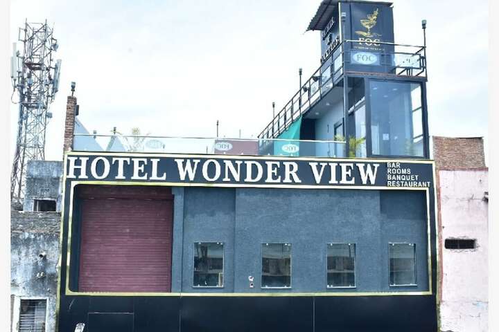 Hotel 18 of 19