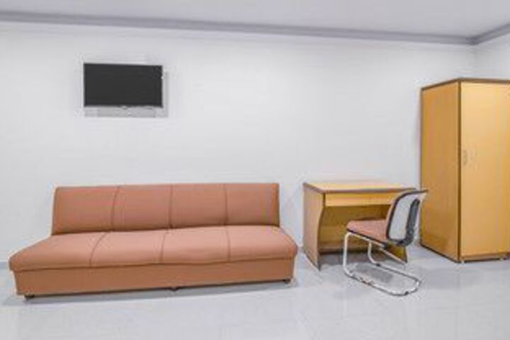 Room 25 of 31