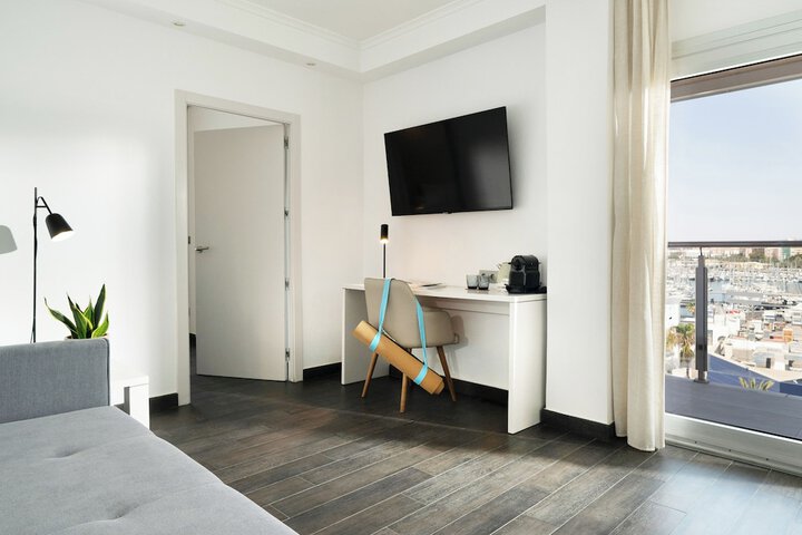 Room 19 of 126