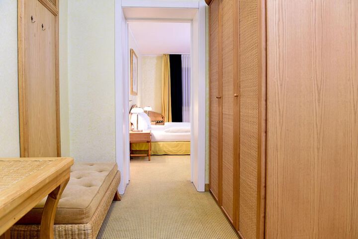 Room 5 of 23