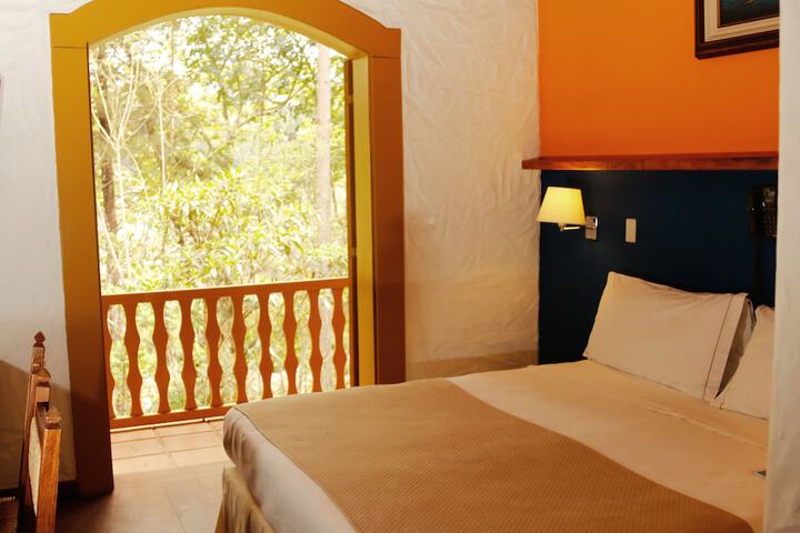 Room 4 of 24