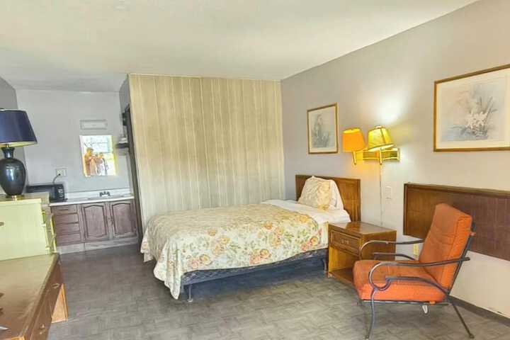 Room 41 of 66