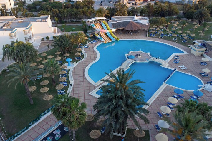 Pool Hotel