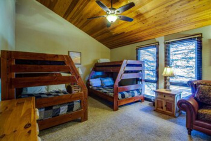 Room 42 of 51