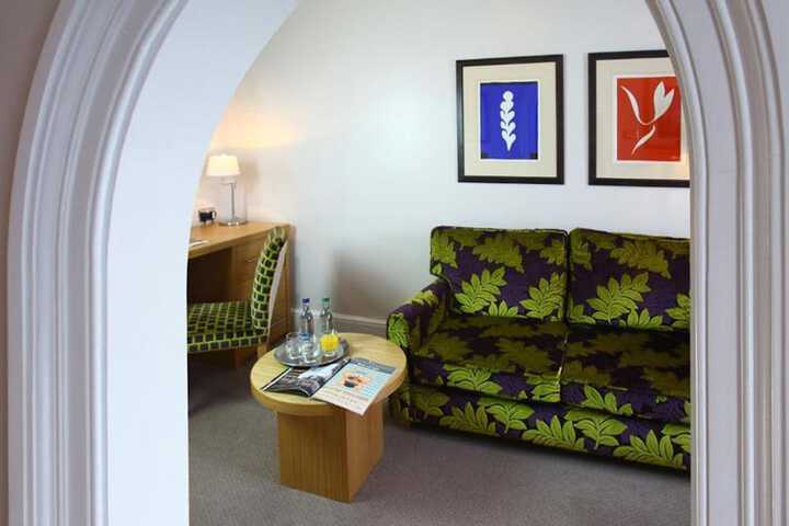 Room 17 of 116