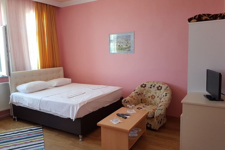 Room 15 of 24