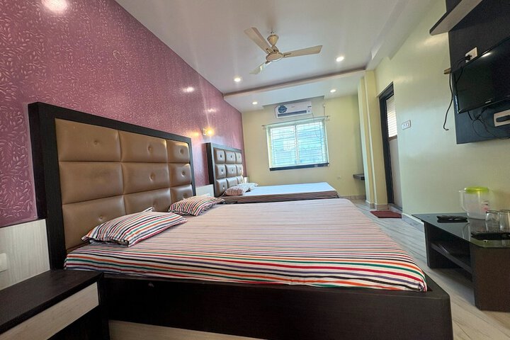 Room 27 of 61