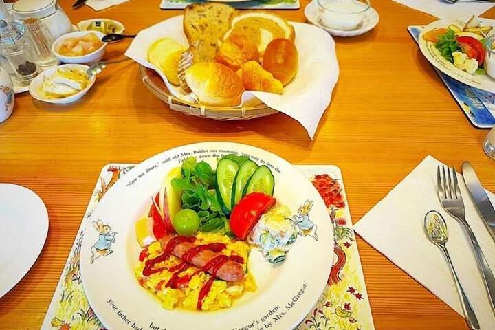 Breakfast/Coffee Service 14 of 22