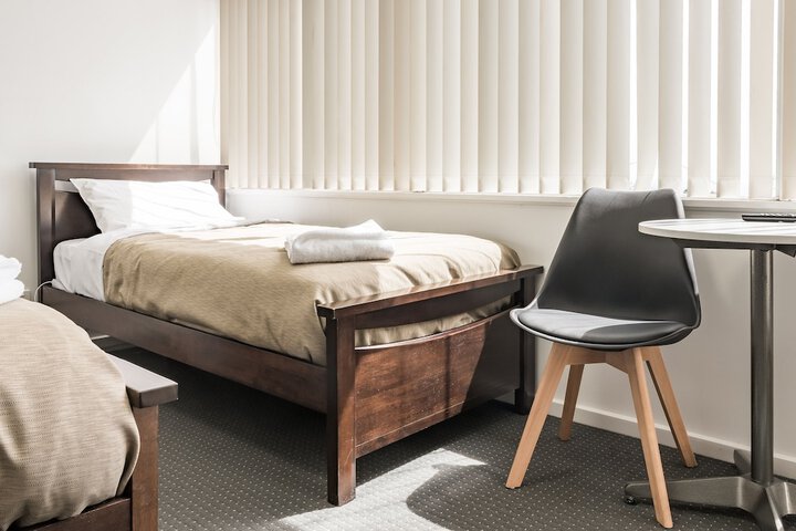 Room 8 of 32