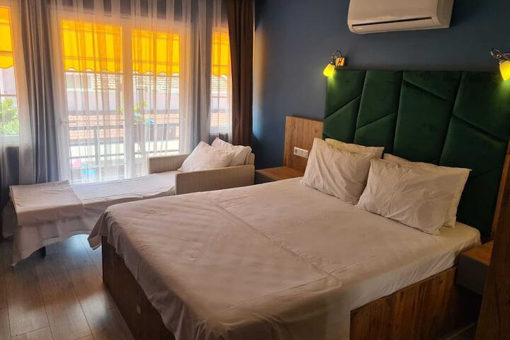 Room 2 of 9