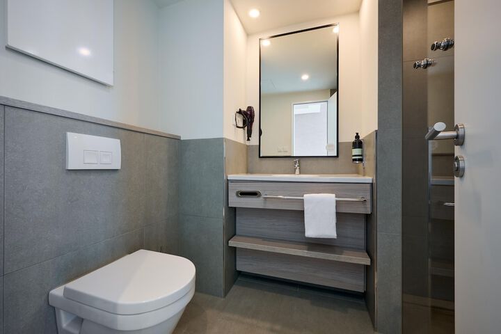 Clean Restrooms
