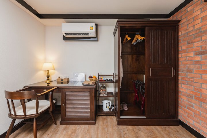 Room 17 of 89