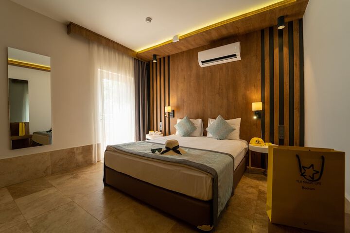 Room 14 of 155