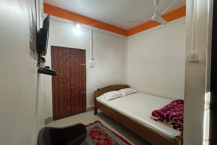 Room 15 of 21