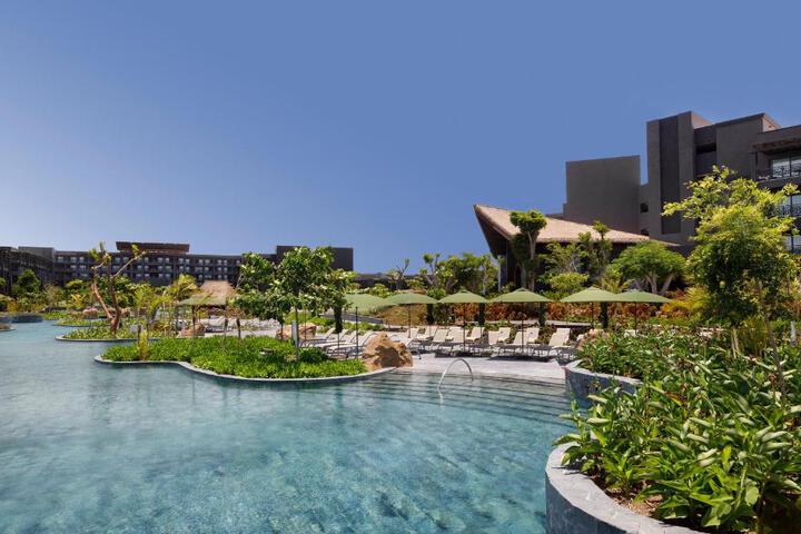 Exterior of Lopesan Splash Cove Resort Spa & Casino