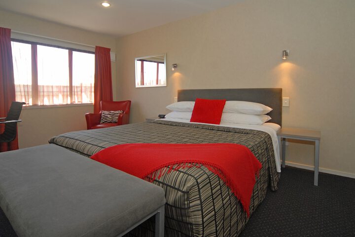 Room 9 of 31