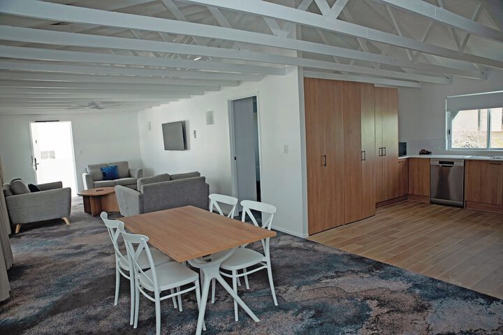 Room 33 of 72
