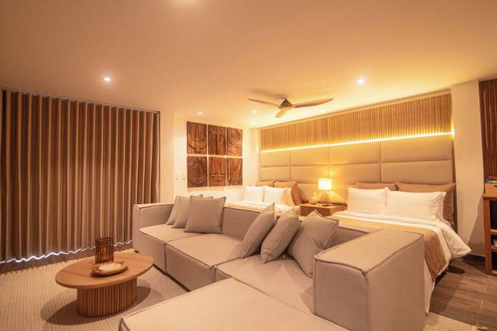 Room 12 of 71