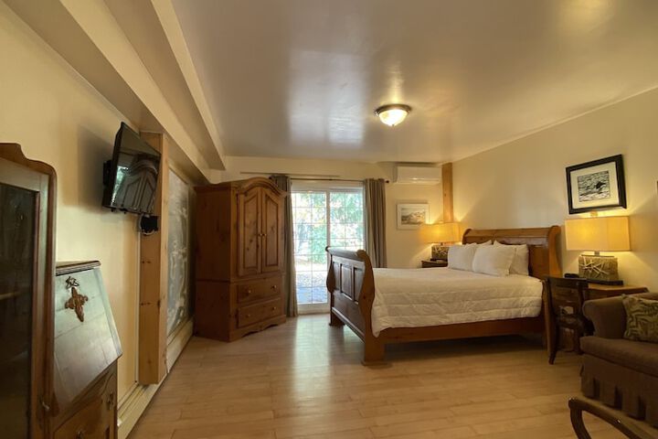 Room 8 of 48
