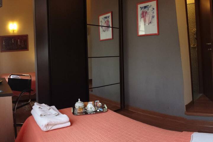 Room 17 of 50