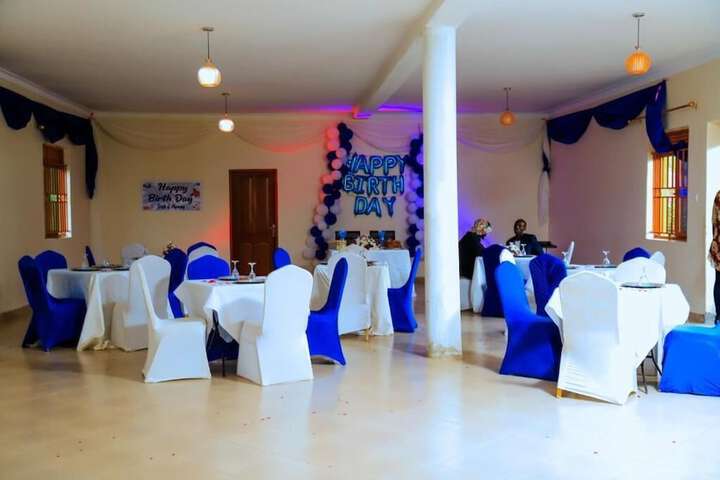Ballroom/Hall 24 of 28