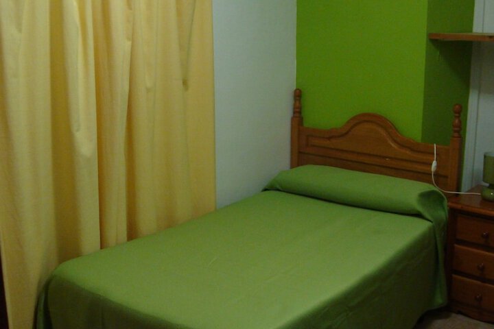 Room 3 of 41