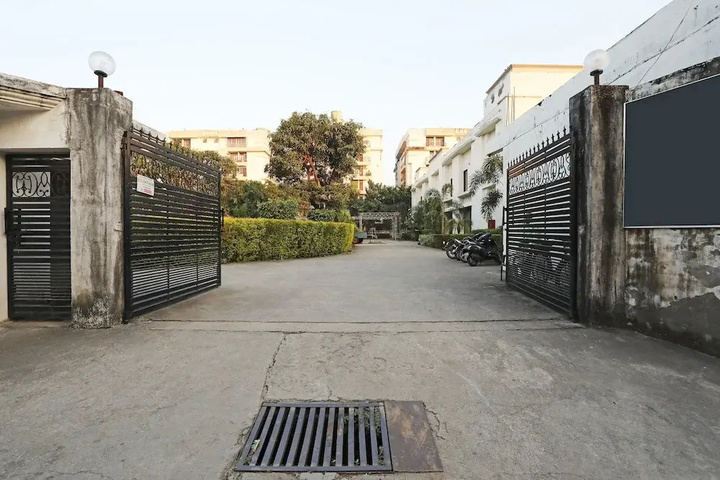 OYO 2855 Hotel Sanskriti Greens
