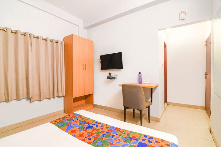 Room 25 of 34