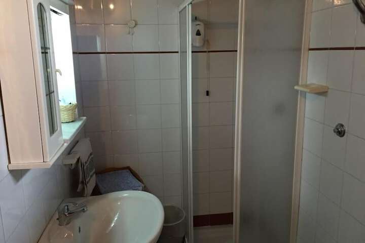 Room 47 of 78
