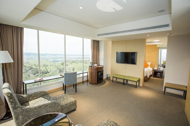 Room 56 of 145