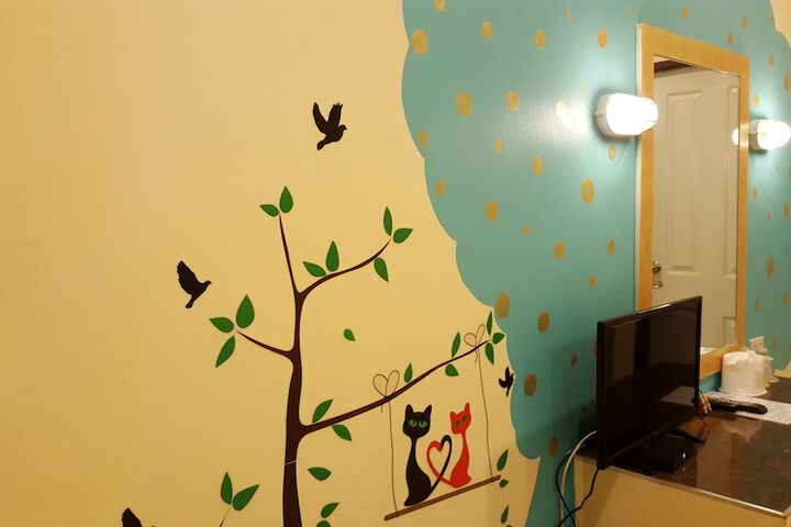 Room 27 of 92