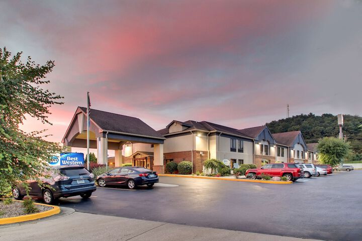 Hotel Entry