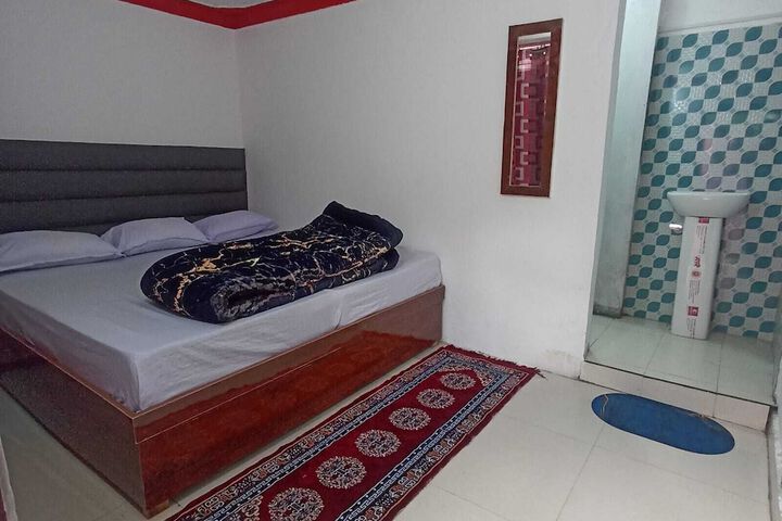 Room 7 of 30